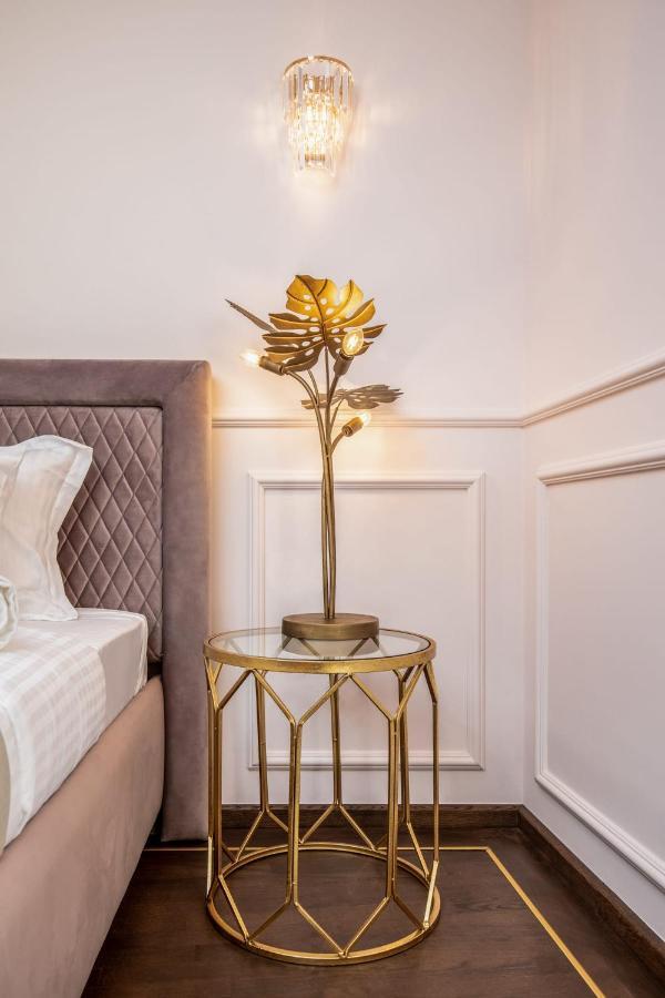 Holt Old Town Luxury Suites ブカレスト エクステリア 写真